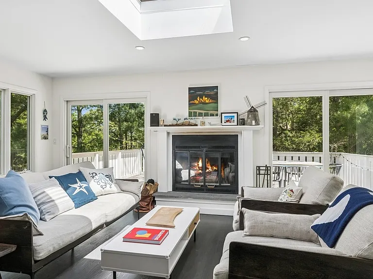 2 Wigwam View Ln — Photo 1