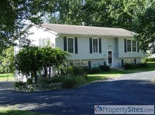 703 Park St, Oskaloosa, KS 66066