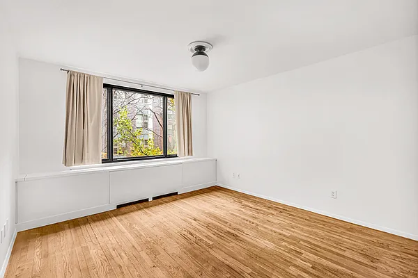 Rented by Corcoran | media 6