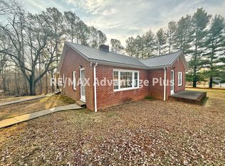 155 Campbell Hill Rd, Prospect, VA 23960
