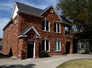 3220 S University Dr, Fort Worth, TX 76109