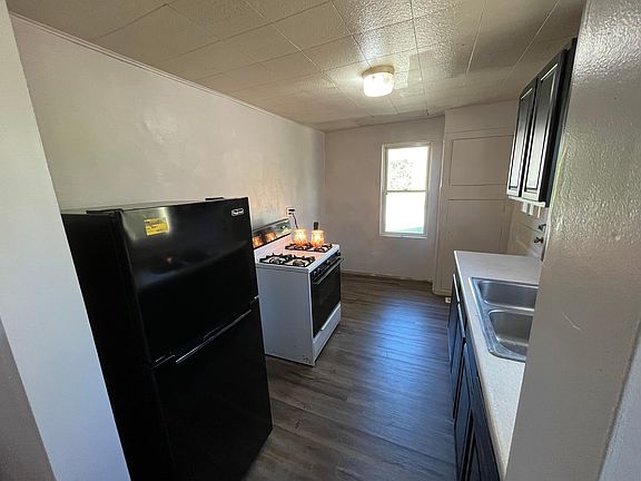 3rd image of 7965 Sidney Dr