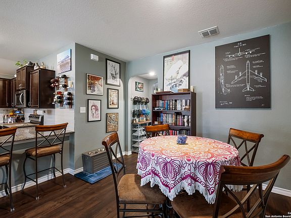 5th image of 7115 Capella Circle