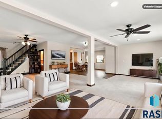 1040 Lincoln St, Centerville, SD 57014