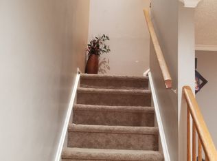 12 Rachel Ct, Kendall Park, NJ 08824