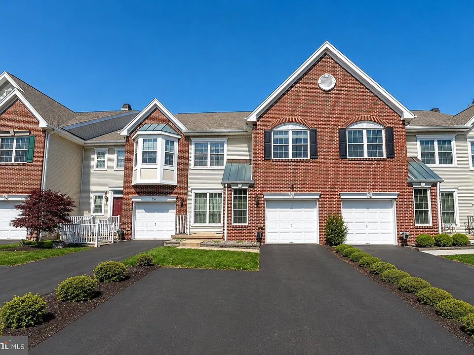234 Lookout Pl