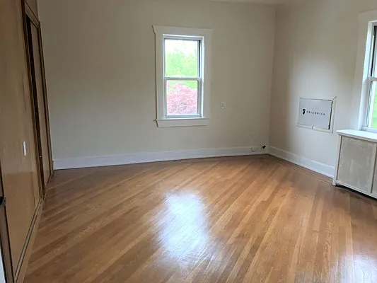 Rented by MTY Group, Inc | media 37