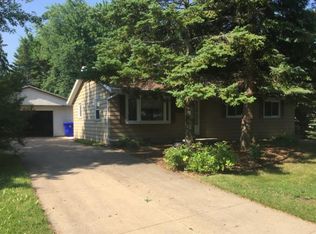 3 Gloria Ct, Appleton, WI 54915