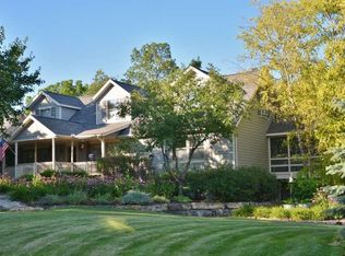 1 Flintlock Ln, Galena, IL 61036