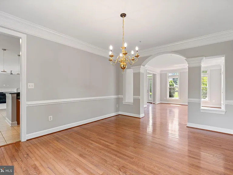 15436 Symondsbury Way — Photo 21