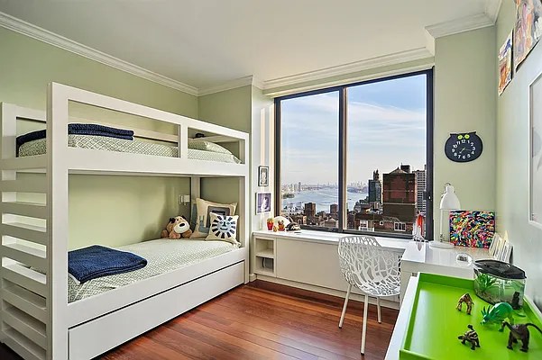 Sold by Corcoran | media 31