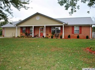 119 Gardencove Cir, Huntsville, AL 35810
