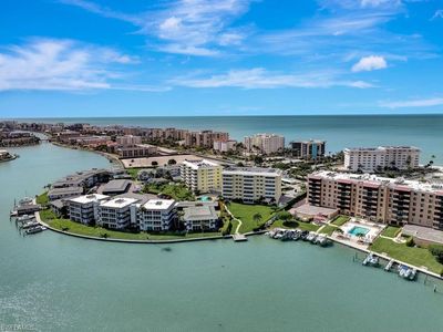 3420 Gulf Shore Blvd N APT 21, Naples, FL, 34103