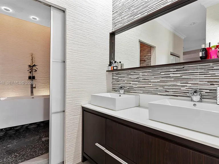 8133 SW 118th Ct — Photo 5