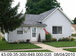 111 N Yale St, Mentone, IN 46539