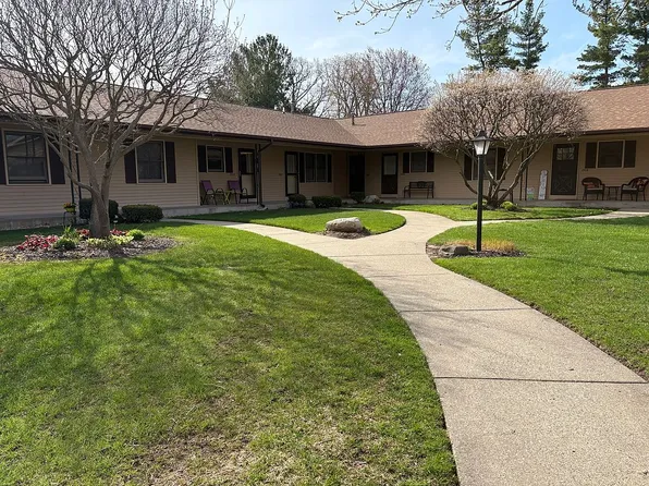 2912 S Wentward Ct, Hudsonville, MI 49426