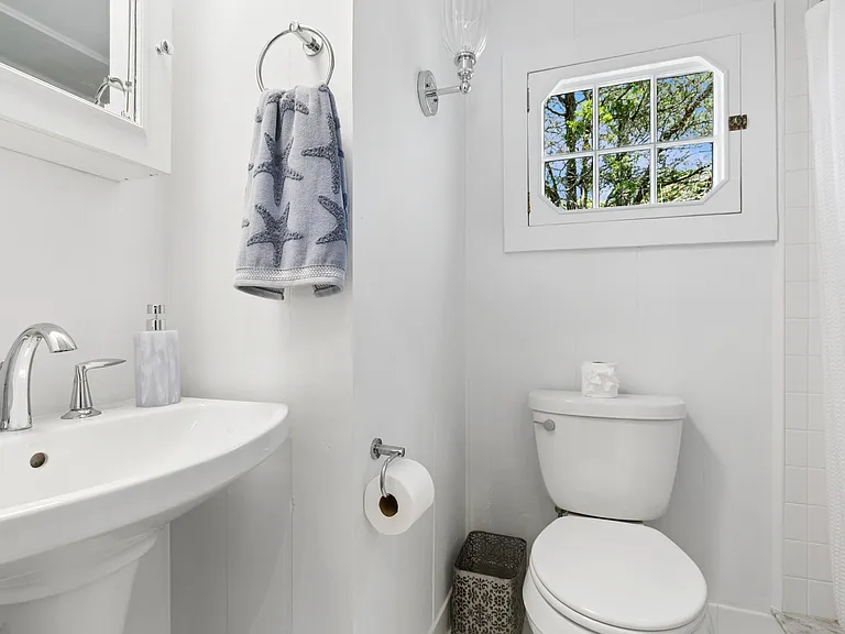 104 Gerard Dr — Photo 10