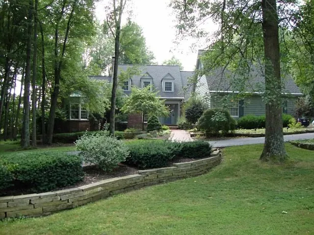 1035 Suwannee Dr photo 1
