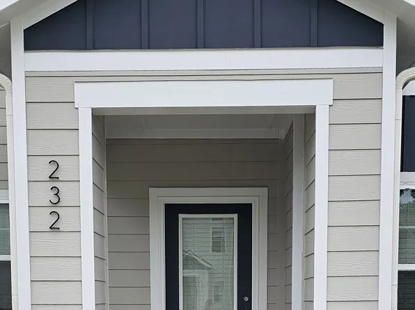 232 Rooker Dr, Lagrange, GA 30241