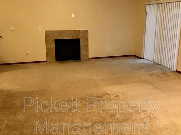 2nd image of 6710 Takota Pl NE