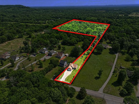 2nd image of 13535 Versailles Rd