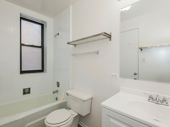 3rd image of 3450 N Elaine Pl APT 1