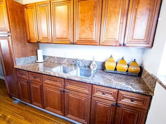 4th image of 7133 Coldwater Canyon Ave APT 2