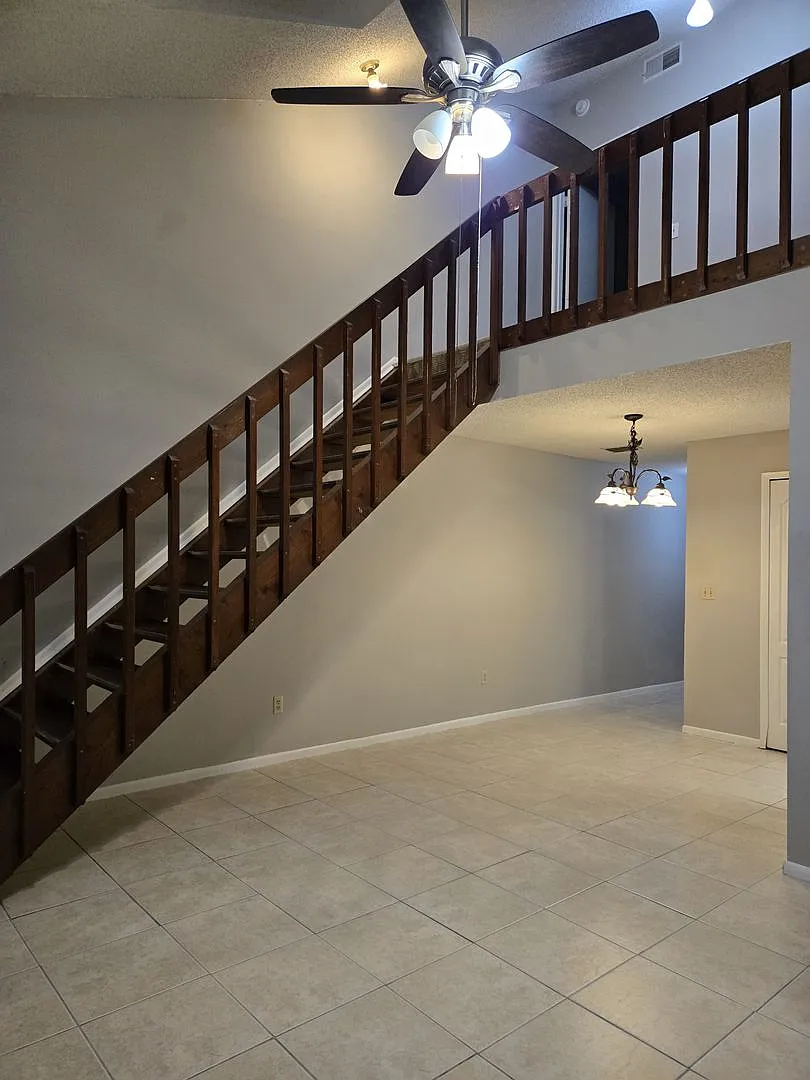 2 bedroom + loft, 2 bathroom townhome near UCF — Photo 4