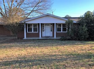 809 Ridgeway St, Florence, AL 35630