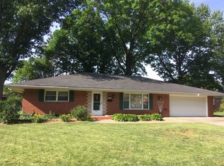 2205 Wedgewood Dr, Alton, IL 62002