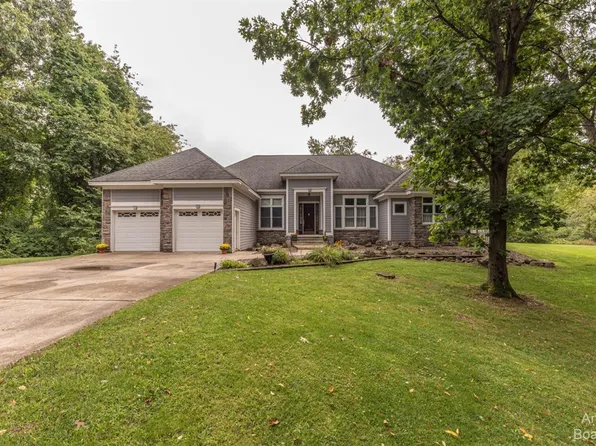 667 Wild Goose Lake Rd, Gregory, MI 48137