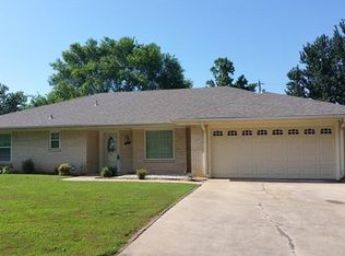 1915 E 15th St, Ada, OK 74820