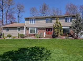 18 Canvasback Rd, Manalapan, NJ 07726