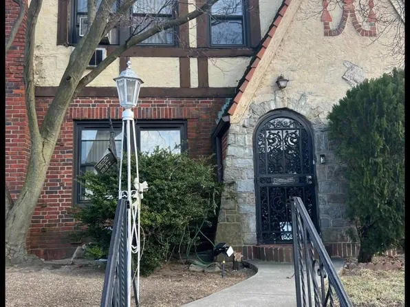 13155 224th St, Springfield Gardens, NY 11413