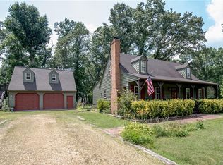 10780 Old Centralia Rd, Chester, VA 23831