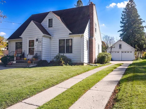 215 North AVENUE, Kewaskum, WI 53040