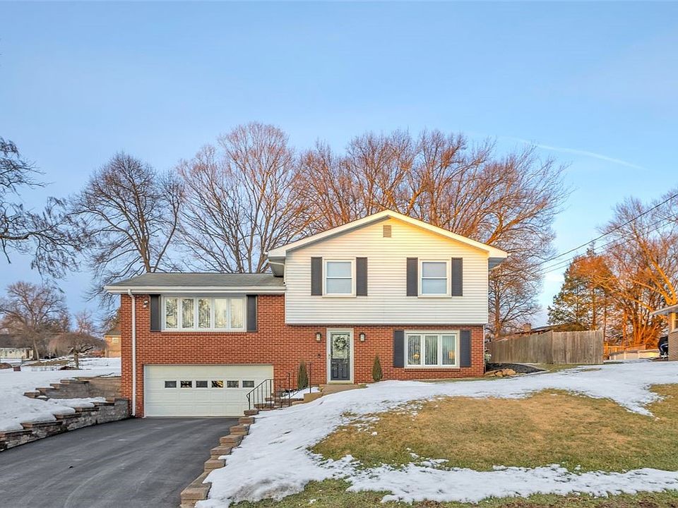 1st image of 240 Laura Dr