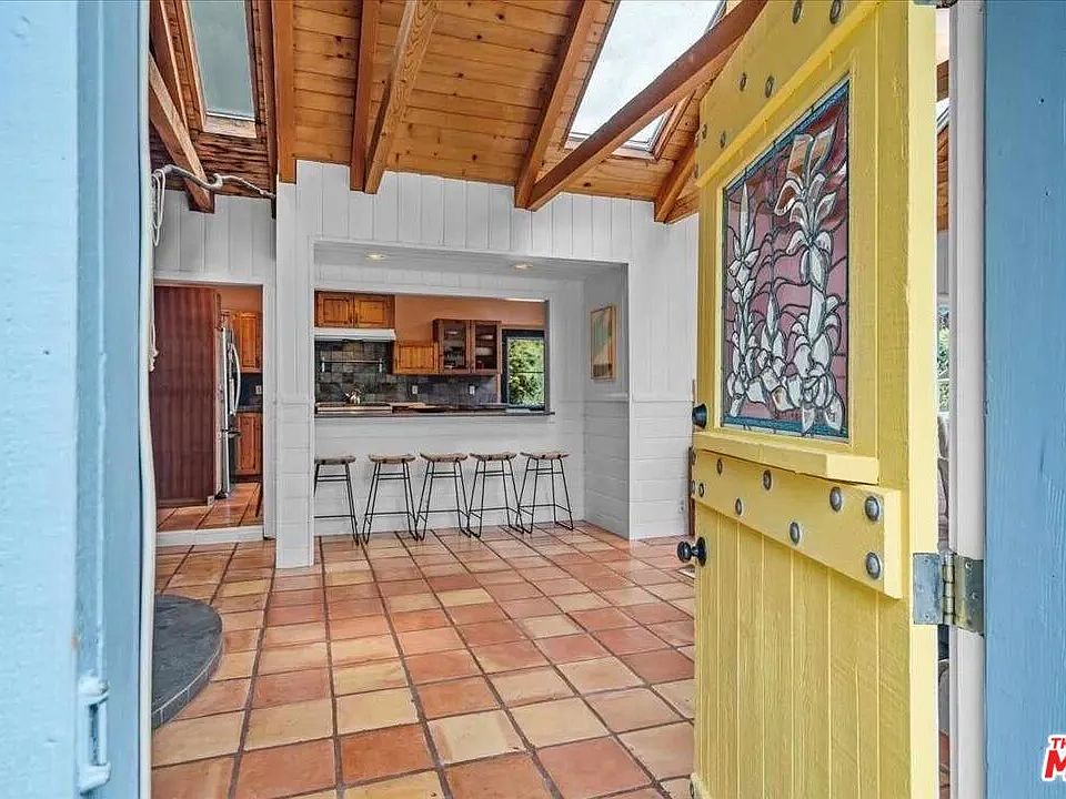 19627 Oxnard St, Tarzana, CA 91356 | Zillow