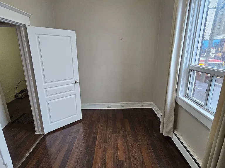 733 Pape Ave #A — Photo 20