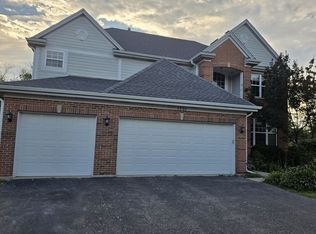2860 Orchard Ln, Buffalo Grove, IL 60089