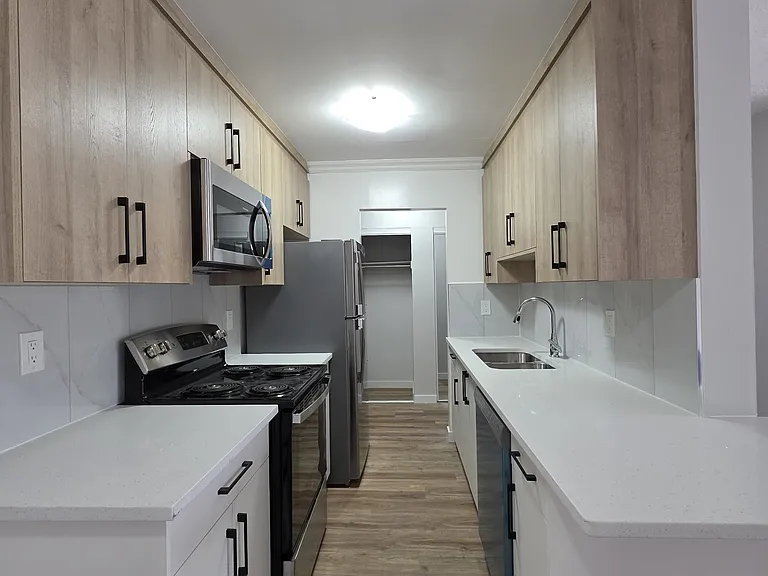 2232 McAllister Ave — Photo 8