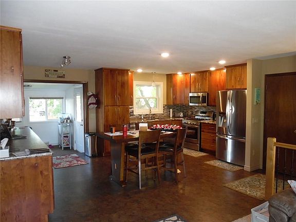 3rd image of 3672 Slalom Dr