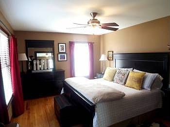 3rd image of 207 Thornton Ave
