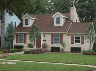 163 Ferndale Ave, Rochester, MI 48307