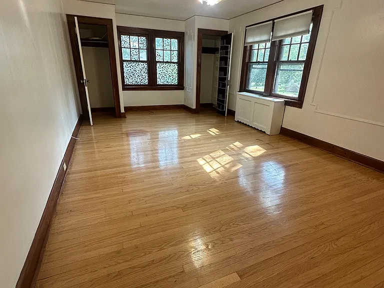 325 Bogert Ave — Photo 27