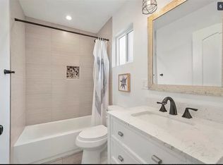 1466 1/2 W 49th St #1/2, Los Angeles, CA 90062