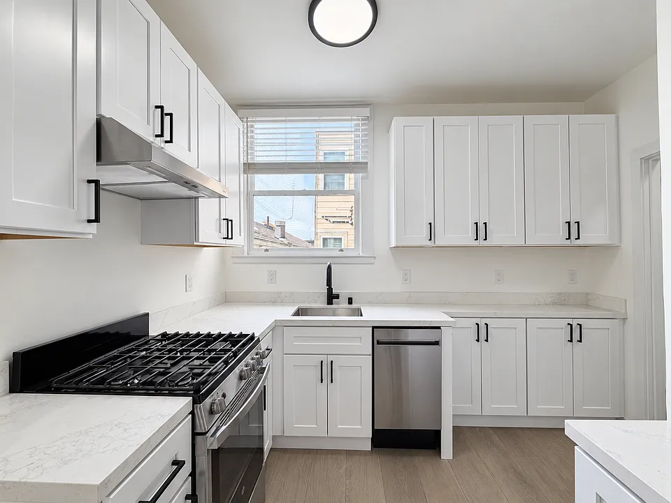 1705 Octavia St #204