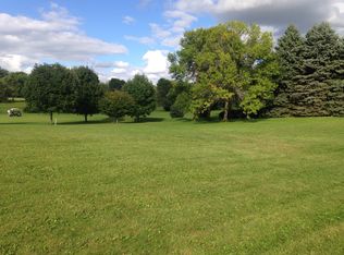 Gossfeld Ln, Beaver dam, WI 53916