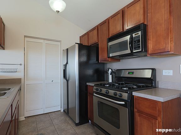 5th image of 1960 Parkside Dr #1960