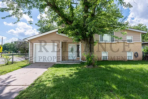 533 S Westview Dr Photo 1